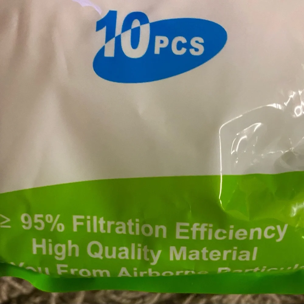 NWOT-KN95 Protective Face Masks - 10 Pack